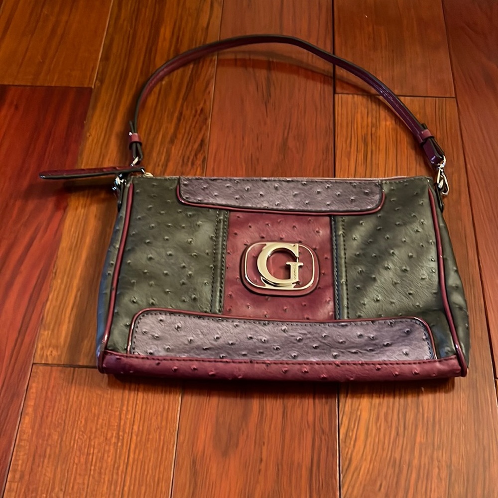 Guess purse